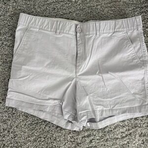 Eddie Bauer Legend Wash Shorts in Khaki 18W.